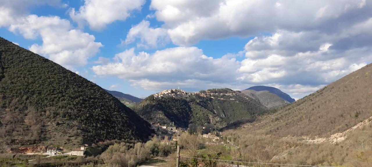 La Casa Di Carlotta Apartment Cerreto di Spoleto Bagian luar foto